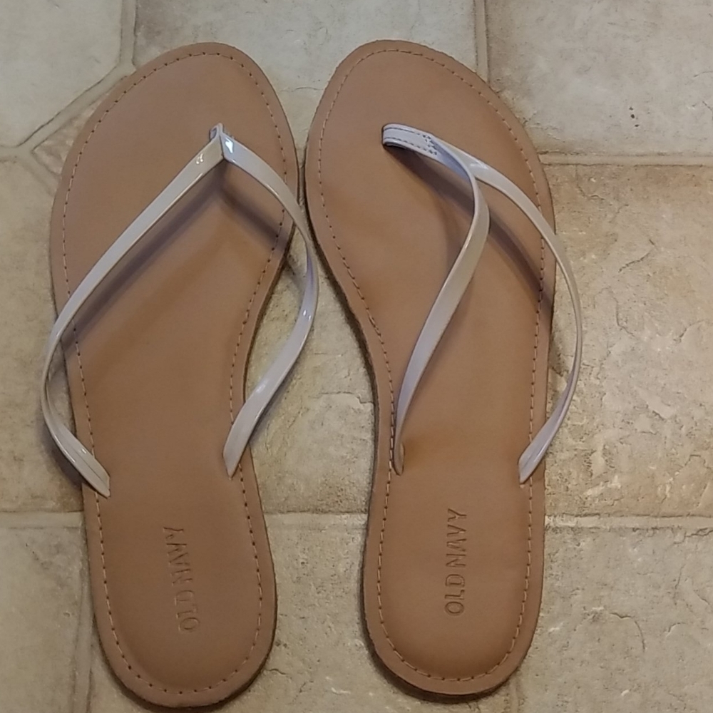 New Old Navy flip flop sandals
